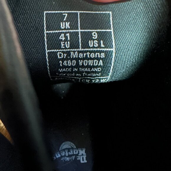 Dr Doc Martens Black 100% Leather Boots with Embroidered Red Roses 1460 Vonda 9 - Picture 6 of 14